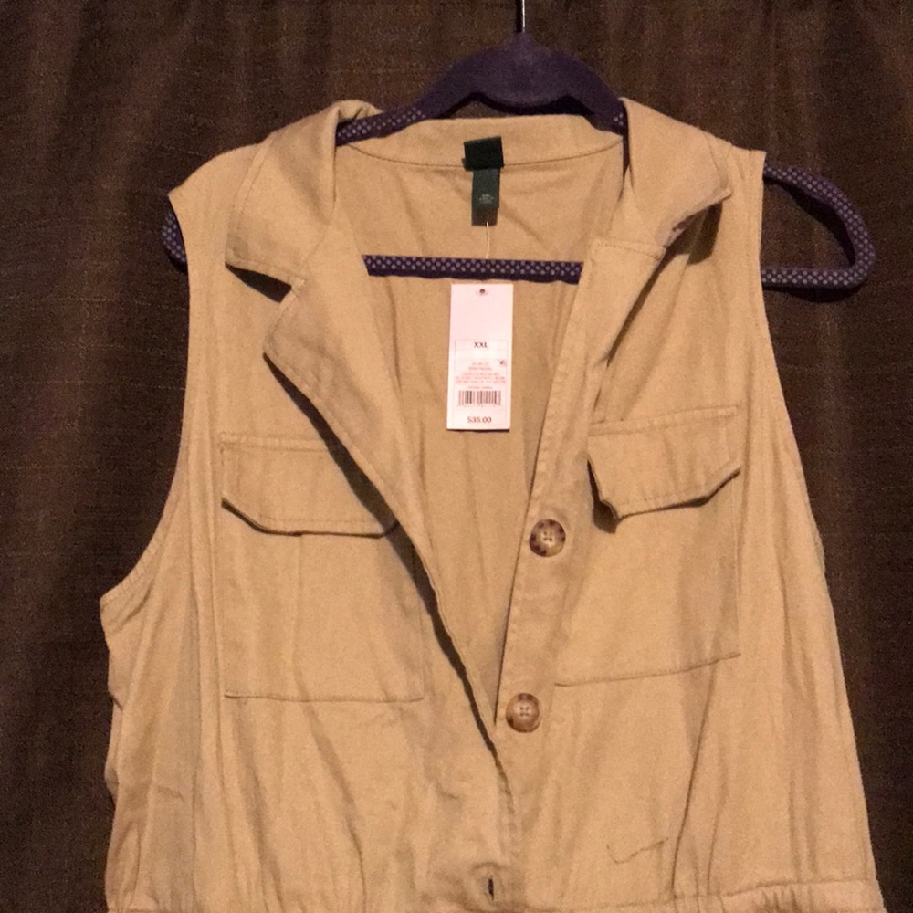 Jumpsuit - Picture 2 of 3